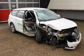 Peugeot 308 308 SW (L4/L9/LC/LJ/LR), Combi 5-drs, 2014 / 2021 1.5 BlueHDi 130 picture 2