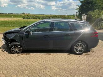 Peugeot 308 308 SW (L4/L9/LC/LJ/LR), Combi 5-drs, 2014 / 2021 1.2 12V e-THP PureTech 110 picture 6