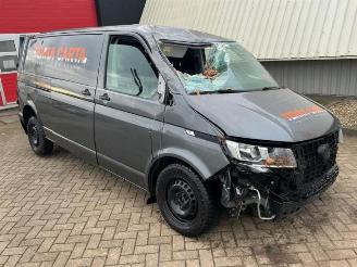 Vrakbiler auto Volkswagen Transporter Transporter T6, Van, 2015 / 2024 2.0 TDI 150 2021/5
