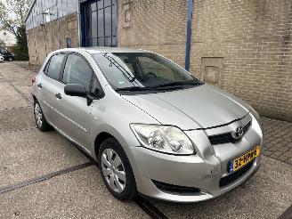 Toyota Auris 1.6 16V TERRA picture 4