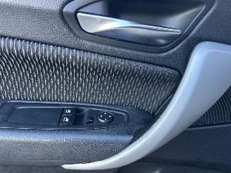 BMW 1-serie 114 I picture 11