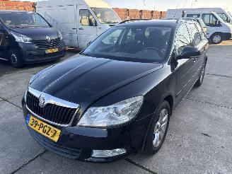 skadebil auto Skoda Octavia COMBI  1.2 TSI  Business Line 2011/1
