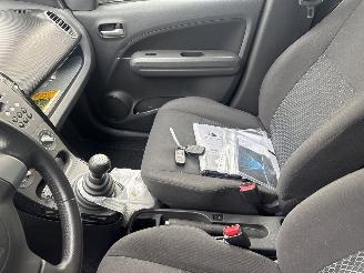 Suzuki Splash 1.0 VVT Exclusive picture 12