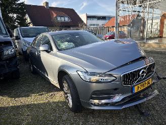 krockskadad bil auto Volvo S-90 2.0 T4 BUSINESS LUXERY + 2020/8