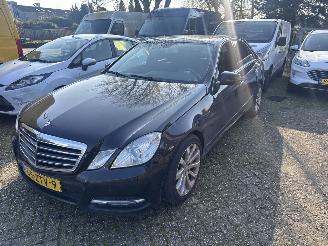 Vaurioauto  passenger cars Mercedes E-klasse 220 CDI Premium Edition 2013/2