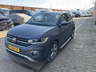 krockskadad bil auto Volkswagen T-Cross 1.0 TSI STYLE 2022/11
