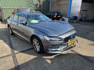 krockskadad bil auto Volvo S-90 2.0 T4 Bussines Luxury 2020/8