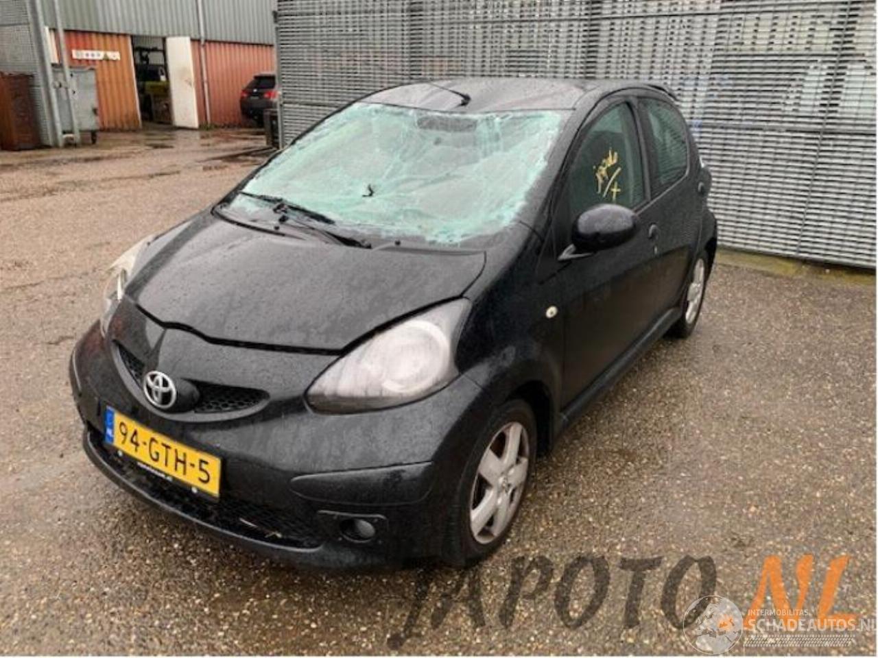 Toyota Aygo Aygo (B10), Hatchback, 2005 / 2014 1.0 12V VVT-i