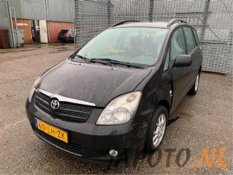 Coche siniestrado Toyota Corolla-verso Corolla Verso (E12), MPV, 2001 / 2004 1.8 16V VVT-i 2003/1