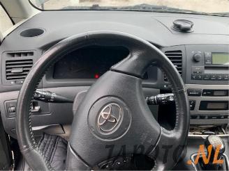 Toyota Corolla-verso Corolla Verso (E12), MPV, 2001 / 2004 1.8 16V VVT-i picture 10