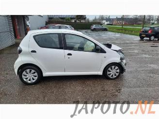 Toyota Aygo Aygo (B10), Hatchback, 2005 / 2014 1.0 12V VVT-i picture 5