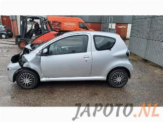 Toyota Aygo Aygo (B10), Hatchback, 2005 / 2014 1.0 12V VVT-i picture 2