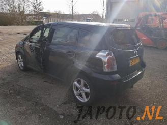 Toyota Corolla-verso Corolla Verso (R10/11), MPV, 2004 / 2009 2.2 D-4D 16V Cat Clean Power picture 3