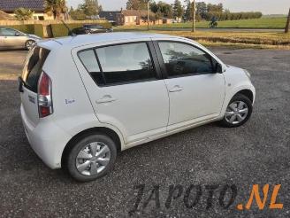 Daihatsu Sirion Sirion 2 (M3), Hatchback, 2005 1.0 12V DVVT picture 5