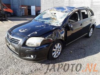 Auto da rottamare Toyota Avensis Avensis Wagon (T25/B1E), Combi, 2003 / 2008 2.0 16V D-4D-F 2008/2