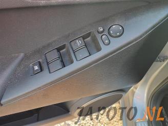 Mazda 3 3 (BL12/BLA2/BLB2), Sedan, 2008 / 2014 1.6i MZR 16V picture 14