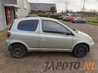 Toyota Yaris Yaris (P1), Hatchback, 1999 / 2005 1.3 16V VVT-i picture 4