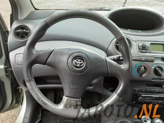Toyota Yaris Yaris (P1), Hatchback, 1999 / 2005 1.3 16V VVT-i picture 11