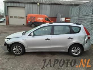 Hyundai I-30 i30 Crosswagon (WWH), Combi, 2007 / 2012 1.4 CVVT 16V picture 2