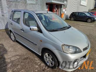 Daihatsu Young-rv YRV (M2), Hatchback, 2000 / 2006 1.0 12V DVVT STi picture 6