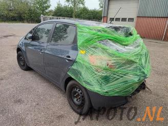 Kia Venga Venga, MPV, 2010 / 2019 1.6 CVVT 16V picture 3