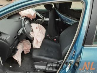 Toyota Yaris Yaris II (P9), Hatchback, 2005 / 2014 1.3 16V VVT-i picture 9