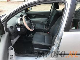 Subaru Justy Justy (M3), Hatchback 5-drs, 2007 / 2011 1.0 12V DVVT picture 8