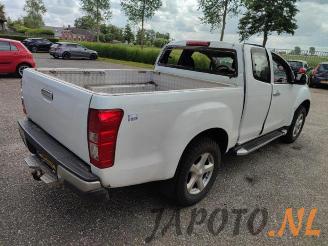 Isuzu D-Max D-Max (TFR/TFS), Pick-up, 2012 2.5 D Twin Turbo picture 4