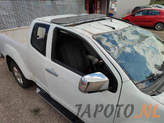 Isuzu D-Max D-Max (TFR/TFS), Pick-up, 2012 2.5 D Twin Turbo picture 10