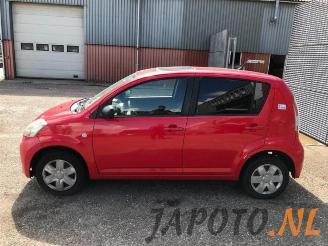 Daihatsu Sirion Sirion 2 (M3), Hatchback, 2005 1.0 12V DVVT picture 2