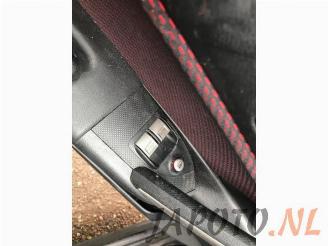 Honda Civic Civic (EP/EU), Hatchback 3-drs, 2000 / 2005 1.6 16V VTEC picture 11