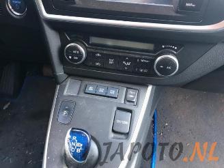 Toyota Auris Auris (E18), Hatchback 5-drs, 2012 / 2019 1.8 16V Hybrid picture 14