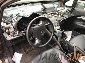 Toyota Auris Auris (E15), Hatchback, 2006 / 2012 1.6 Dual VVT-i 16V picture 12