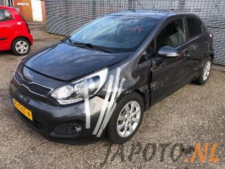 demontáž osobní automobily Kia Rio Rio III (UB), Hatchback, 2011 / 2017 1.2 CVVT 16V 2012/3