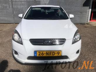 Kia Pro cee d Pro cee'd (EDB3), Hatchback 3-drs, 2008 / 2012 1.4 CVVT 16V picture 7