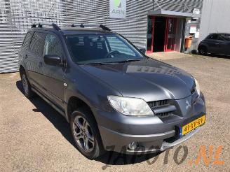 Mitsubishi Outlander Outlander (CU), SUV, 2001 / 2007 2.0 16V 4x2 picture 7