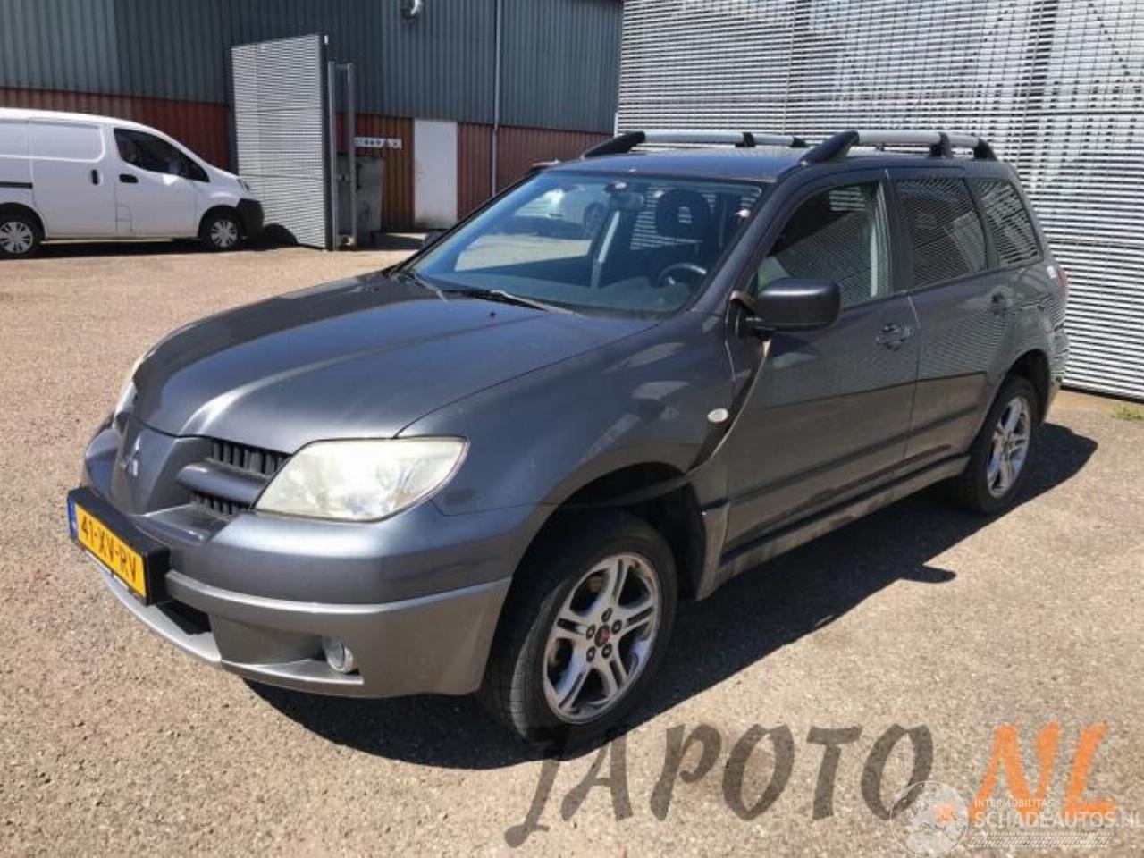 Mitsubishi Outlander Outlander (CU), SUV, 2001 / 2007 2.0 16V 4x2
