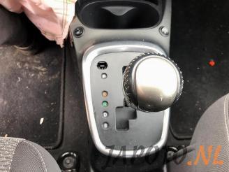 Toyota Yaris Yaris III (P13), Hatchback, 2010 / 2020 1.5 16V Hybrid picture 13