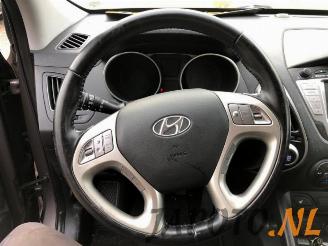 Hyundai Ix35 iX35 (LM), SUV, 2009 / 2015 1.6 GDI 16V picture 13