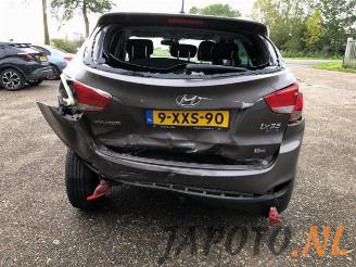 Hyundai Ix35 iX35 (LM), SUV, 2009 / 2015 1.6 GDI 16V picture 6