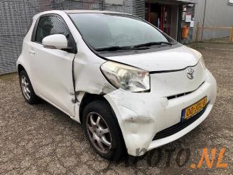 Toyota iQ iQ, Hatchback 3-drs, 2009 / 2015 1.0 12V VVT-i picture 3