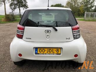 Toyota iQ iQ, Hatchback 3-drs, 2009 / 2015 1.0 12V VVT-i picture 6