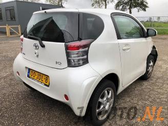 Toyota iQ iQ, Hatchback 3-drs, 2009 / 2015 1.0 12V VVT-i picture 5