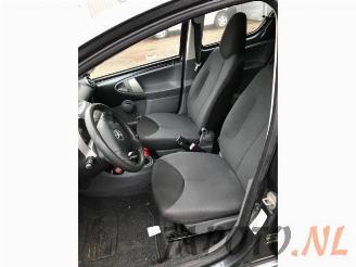 Toyota Aygo Aygo (B10), Hatchback, 2005 / 2014 1.0 12V VVT-i picture 10