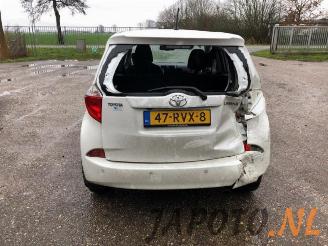 Toyota Verso S Verso S, MPV, 2010 / 2016 1.33 16V Dual VVT-I picture 4