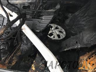 Toyota Yaris Yaris III (P13), Hatchback, 2010 / 2020 1.5 16V Dual VVT-iE picture 10