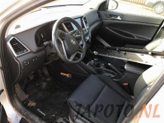 Hyundai Tucson Tucson (TL), SUV, 2015 1.7 CRDi 16V 2WD picture 9