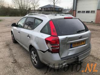 Kia Cee d Cee'd Sporty Wagon (EDF), Combi, 2007 / 2012 1.4 16V picture 4