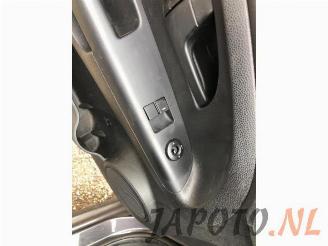 Kia Venga Venga, MPV, 2010 / 2019 1.4 CVVT 16V picture 12