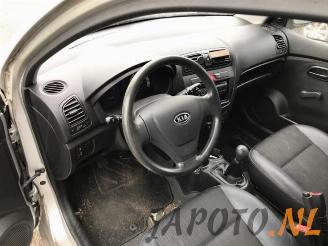 Kia Picanto Picanto (BA), Hatchback, 2004 / 2011 1.0 12V picture 10